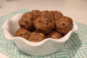 Chocolate Chip Date and Nut Bites