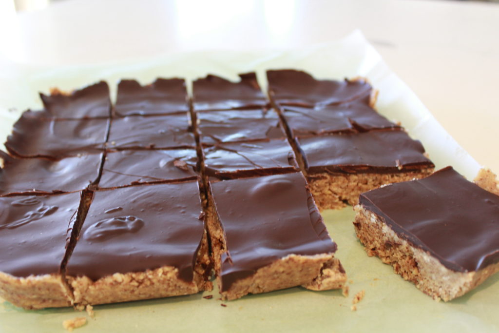 Paleo No-Bake Nut & Chocolate Bars